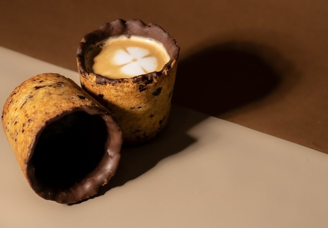Cookie Cup di Monday Coffee Co. yang bisa diisi minuman non kopi