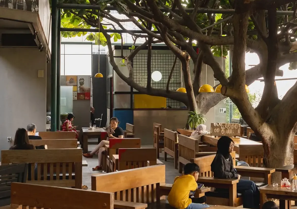 suasana kopi selasar yang memiliki tempat cozy dekat itb