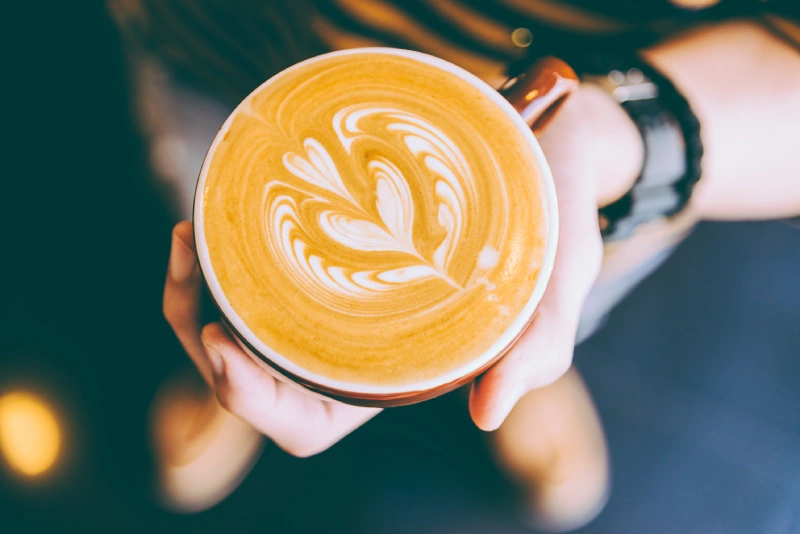 perbedaan latte dan cappucino